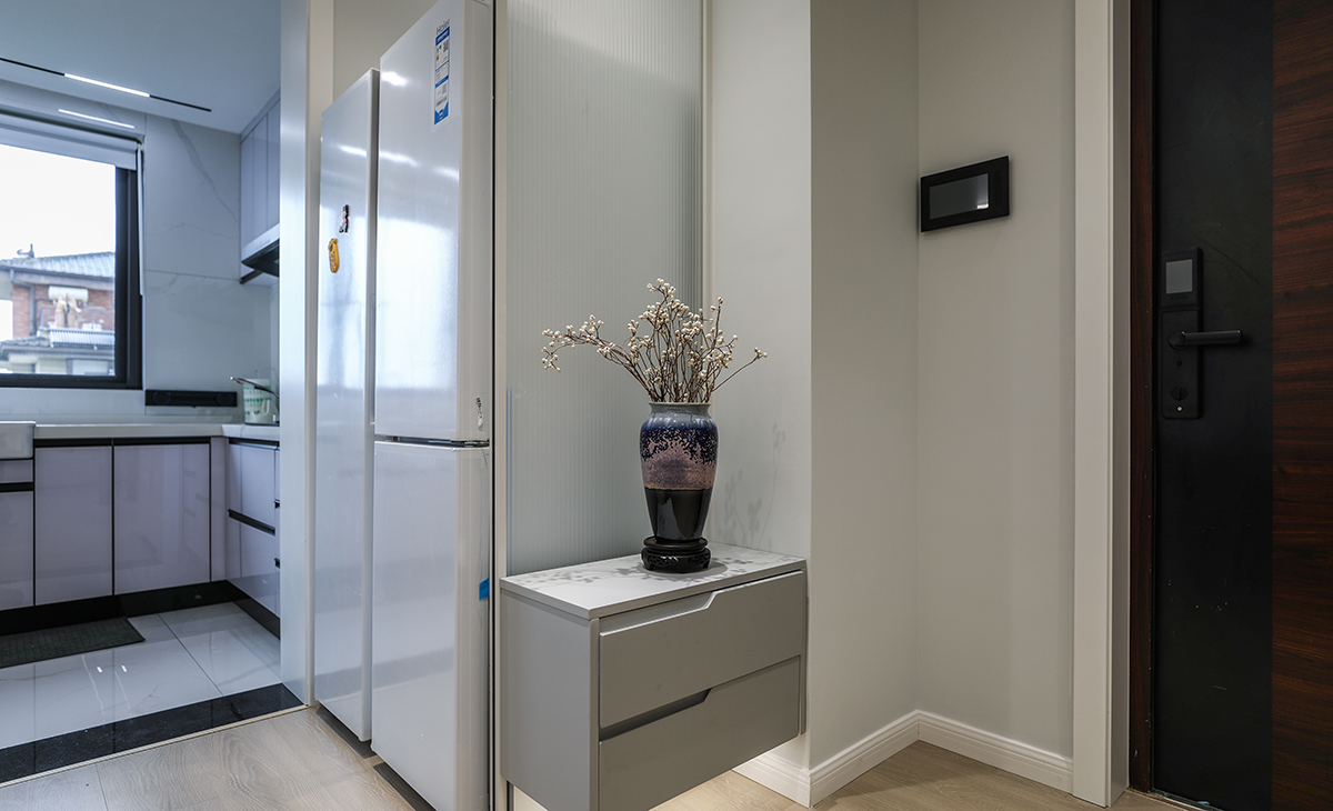 陽臺為生活陽臺，實用為主！