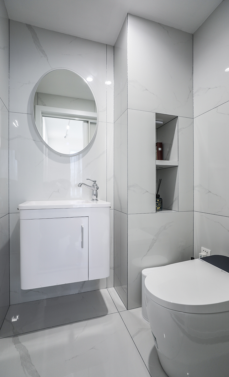 衛生間奶茶色為主，清雅的調性與整體相協，干濕分離也是極方便的。