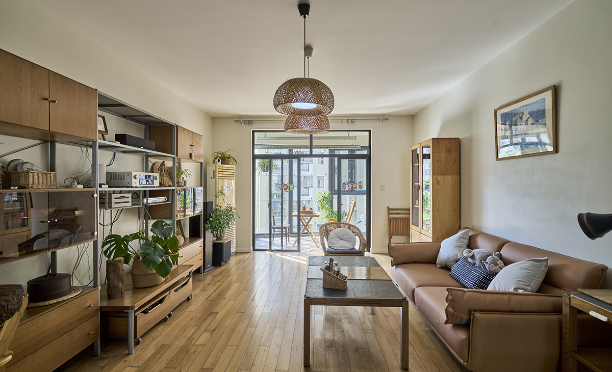  客廳借用過道空間，大大提高了空間利用率。