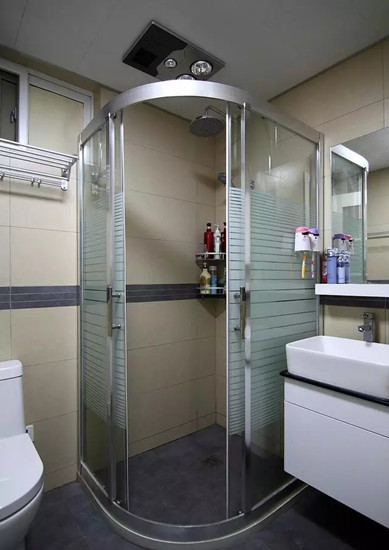 淋浴房選購技巧，洗個舒服的澡吧