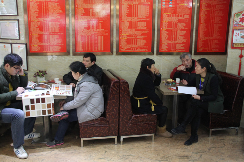 云蘭裝潢2015年首場(chǎng)團(tuán)購(gòu)會(huì)火爆異常