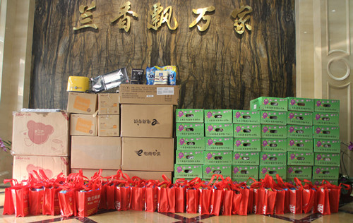 戰高溫，個個生龍活虎;送關愛，工會處處是溫情