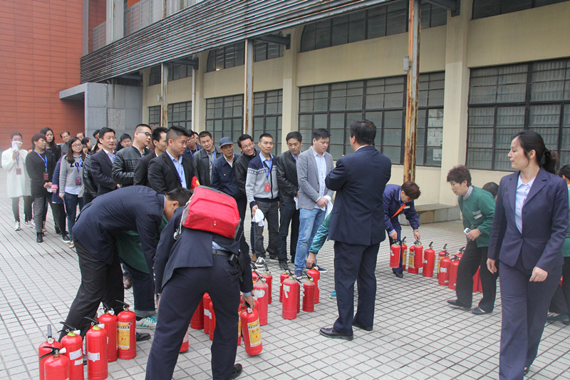1.9火警日，云蘭裝潢全體員工消防大演練