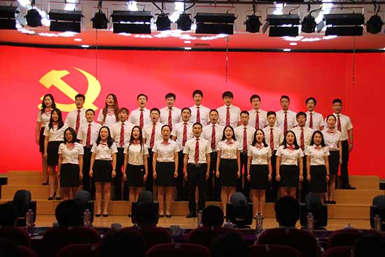 云蘭裝潢合唱隊(duì)勇創(chuàng)佳績(jī)