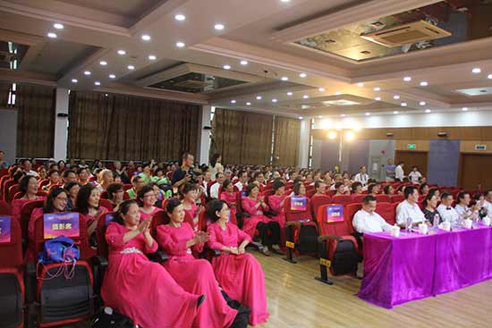 云蘭裝潢合唱隊(duì)勇創(chuàng)佳績(jī)