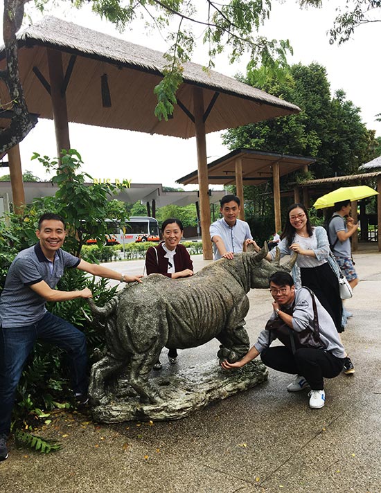 云蘭裝潢業(yè)務(wù)精英去新馬六日開心游凱旋而歸