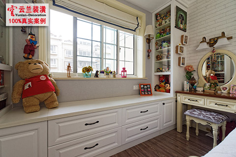 家庭裝修地面是選擇瓷磚(地磚)好還是地板好，讓施工施師傅解難