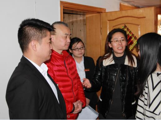 云蘭裝潢資助社區(qū)困難大學(xué)生 將愛心公益事業(yè)當(dāng)成份內(nèi)事