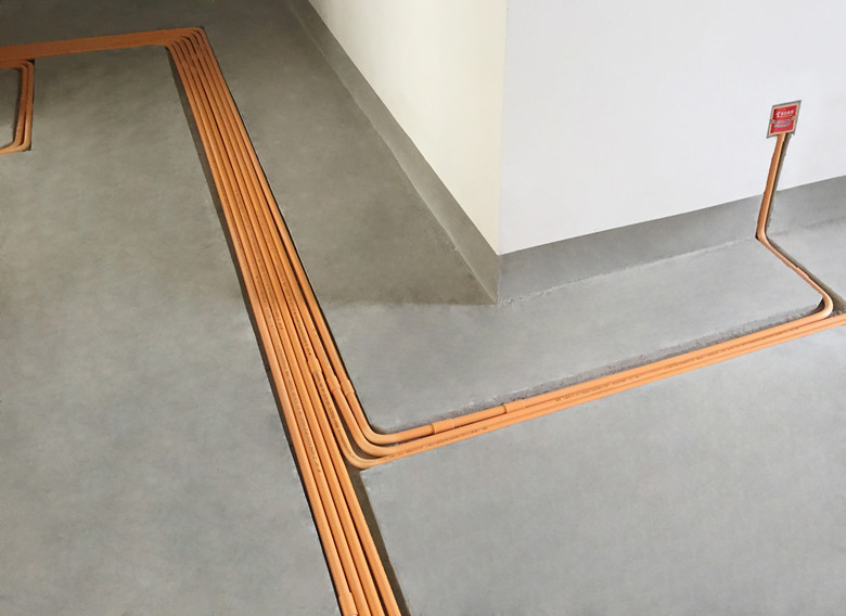 電02地面開槽暗排強(qiáng)電線管_副本