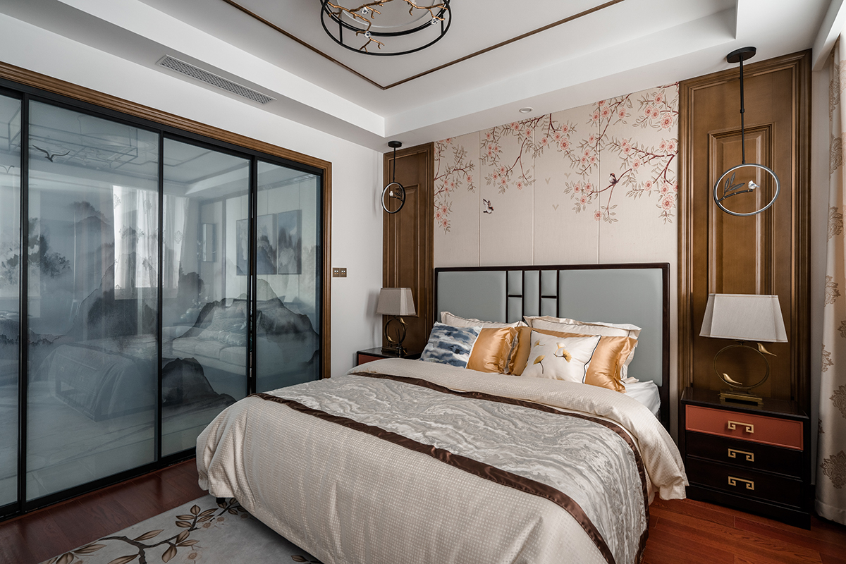 ■刪繁去奢，繪事后素刪繁是指去除過于復(fù)雜的裝飾，去奢其實(shí)也很重要。其實(shí)人在家居生活中的不便與方便是相輔相成的。