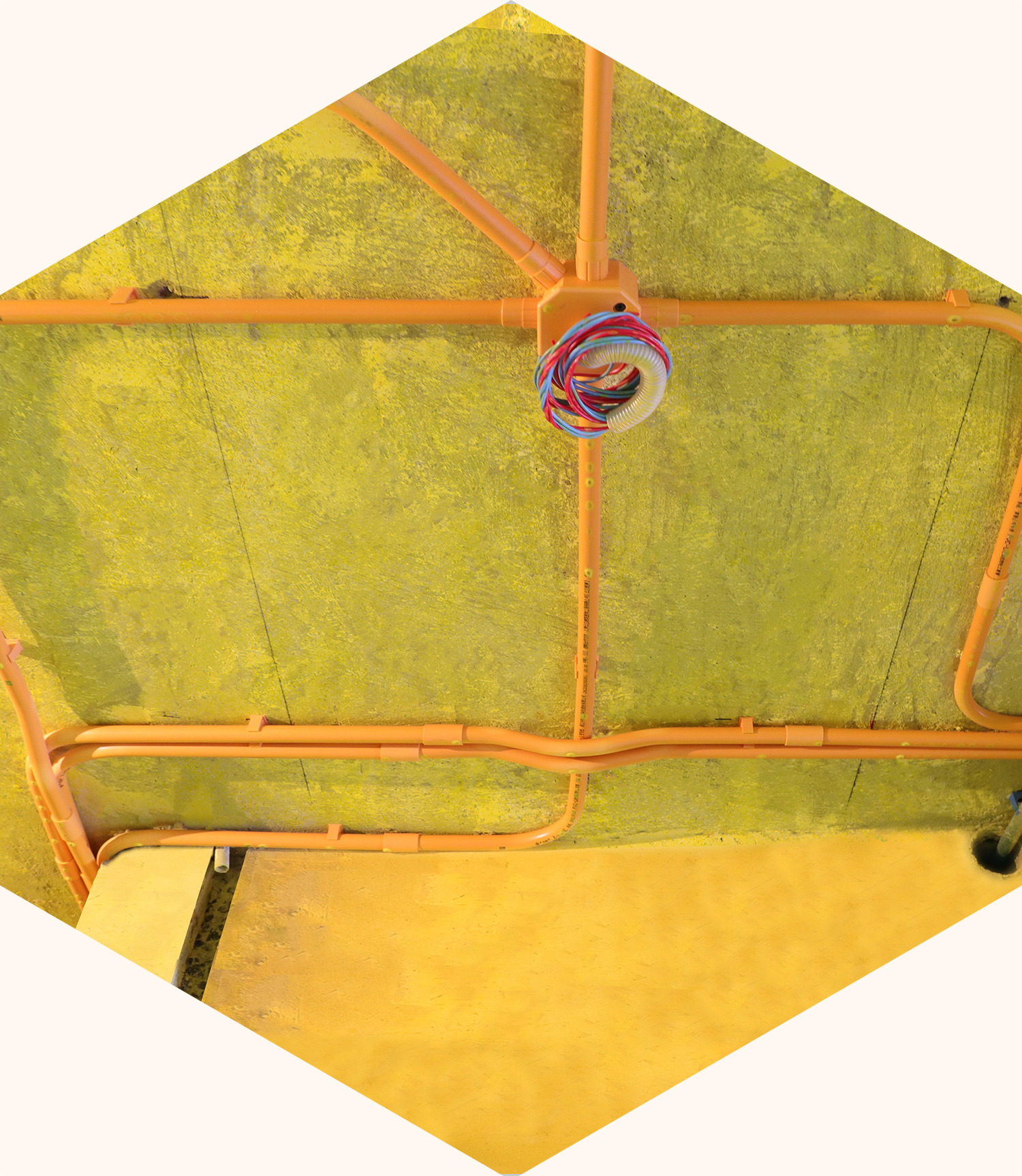 交叉管線排放過橋工藝